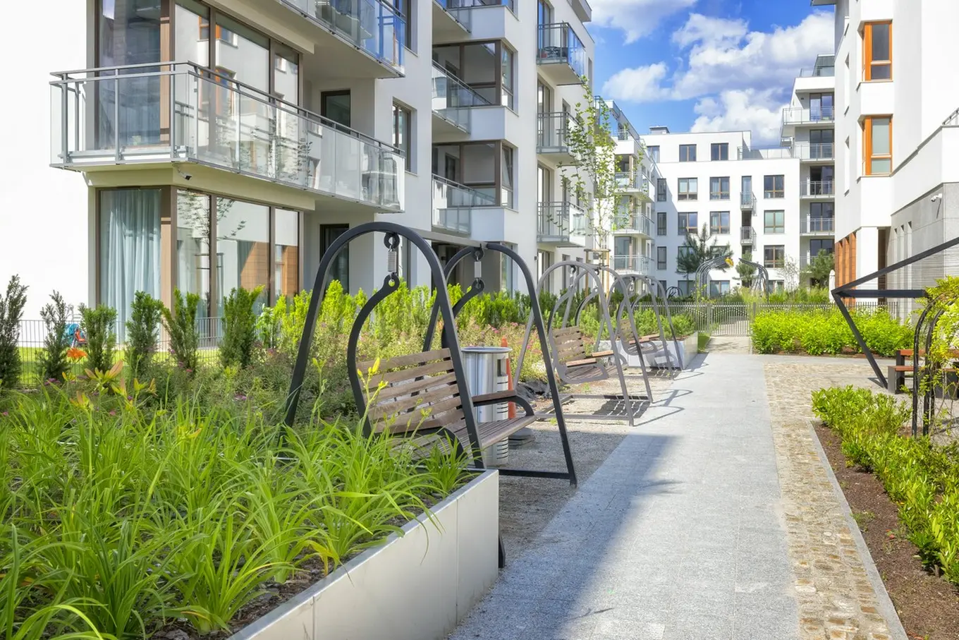 Różnorodność oferty mieszkań na sprzedaż w warszawskiej Woli